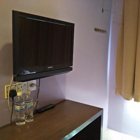 Bary Inn, Klia & Klia2 - 24 Hours Free Airport Pick-Up Сепанг Екстериор снимка
