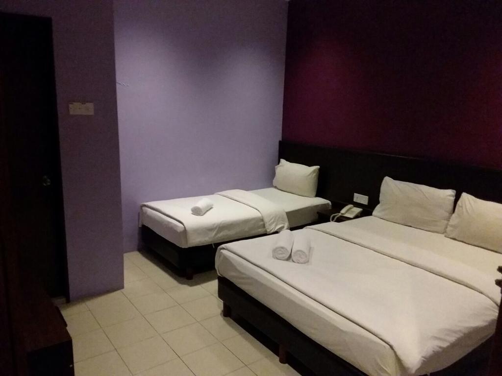 Bary Inn, Klia & Klia2 - 24 Hours Free Airport Pick-Up Сепанг Екстериор снимка
