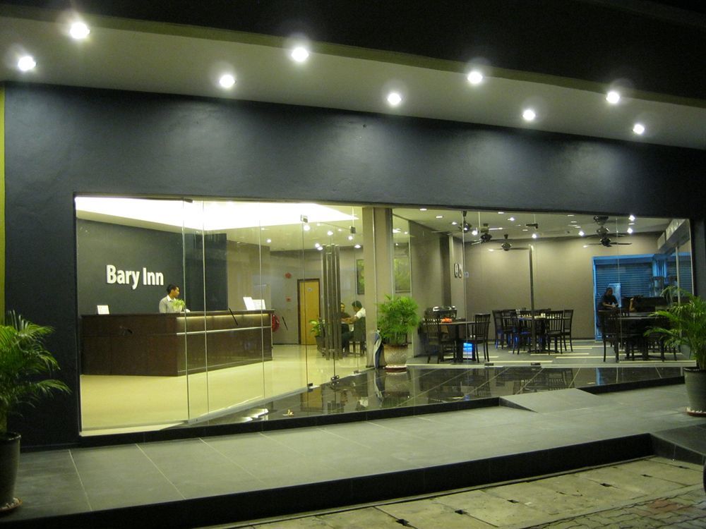 Bary Inn, Klia & Klia2 - 24 Hours Free Airport Pick-Up Сепанг Екстериор снимка